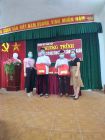 Trao quà cho HS có hoàn cảnh khó khăn (ngày 31/8/2021)